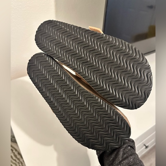 Buckle Mule - Picture 8 of 8